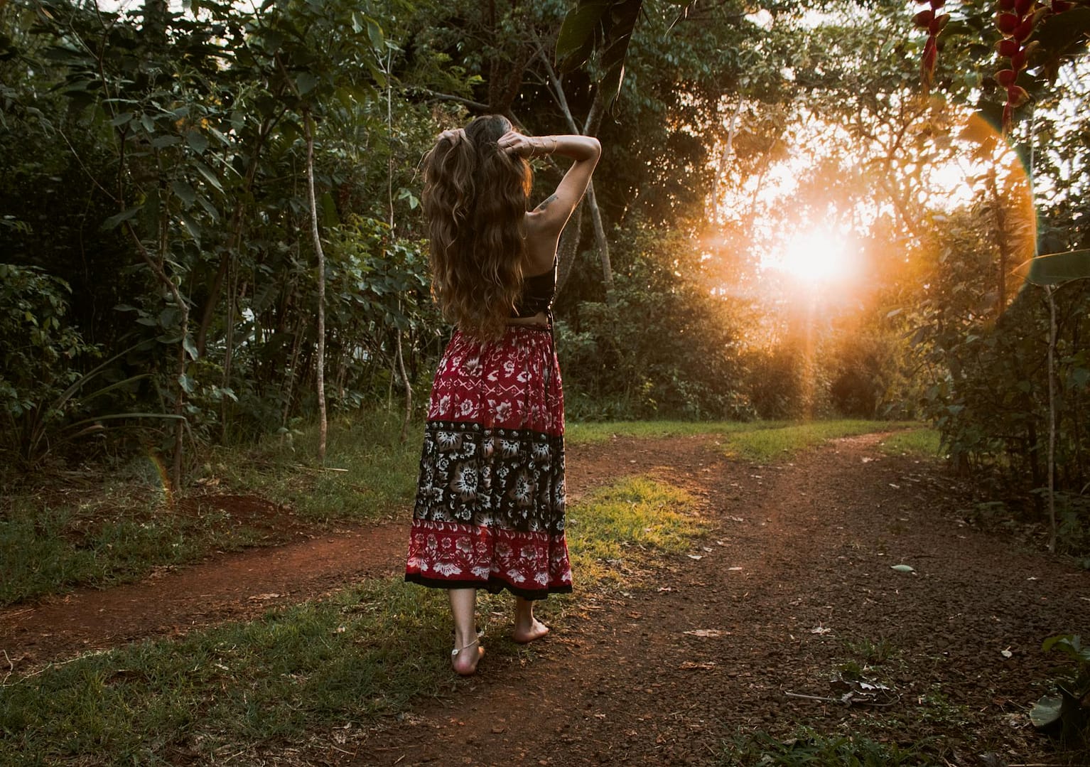 benefits of barefoot walking